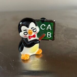 Adorable Ceramic Penguin‎ Figurine Norcrest Teacher Blackboard CAB Letters